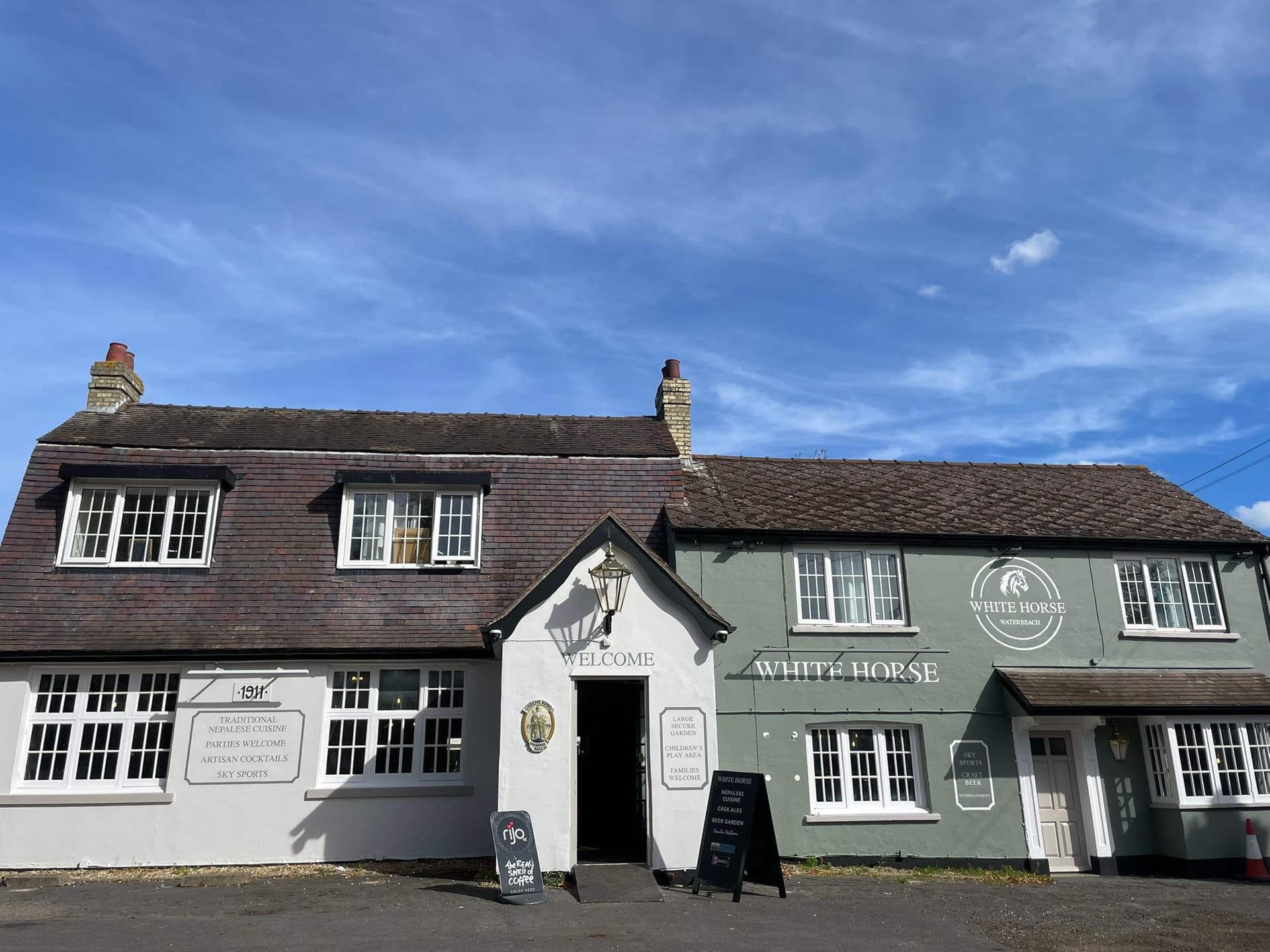Exterior of The White Horse Waterbeach facing the village green